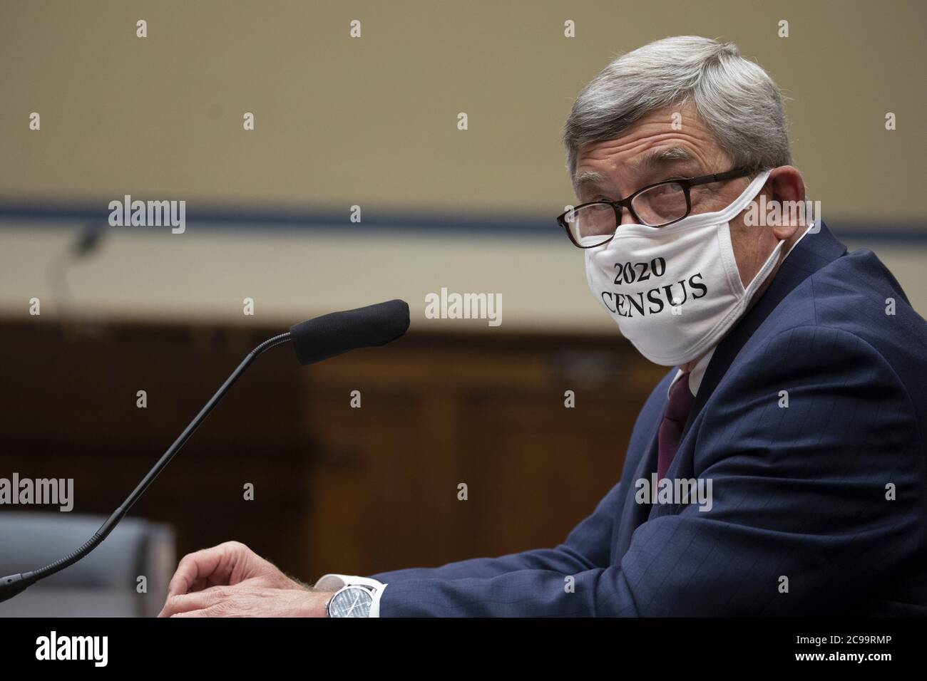 Washington, Stati Uniti. 29 luglio 2020. Steven Dillingham, direttore del Census Bureau, testimonia dinanzi al Senato Homeland Security and Governmental Affairs Committee sul censimento del 2020 che si è svolto presso il Campidoglio degli Stati Uniti a Washington DC mercoledì 29 luglio 2020. Photo by Tasos Katopodis/UPI Credit: UPI/Alamy Live News Foto Stock