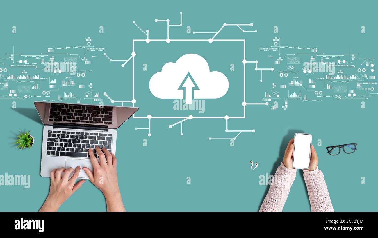 Concetto di big data e archiviazione di file nel cloud. Foto Stock
