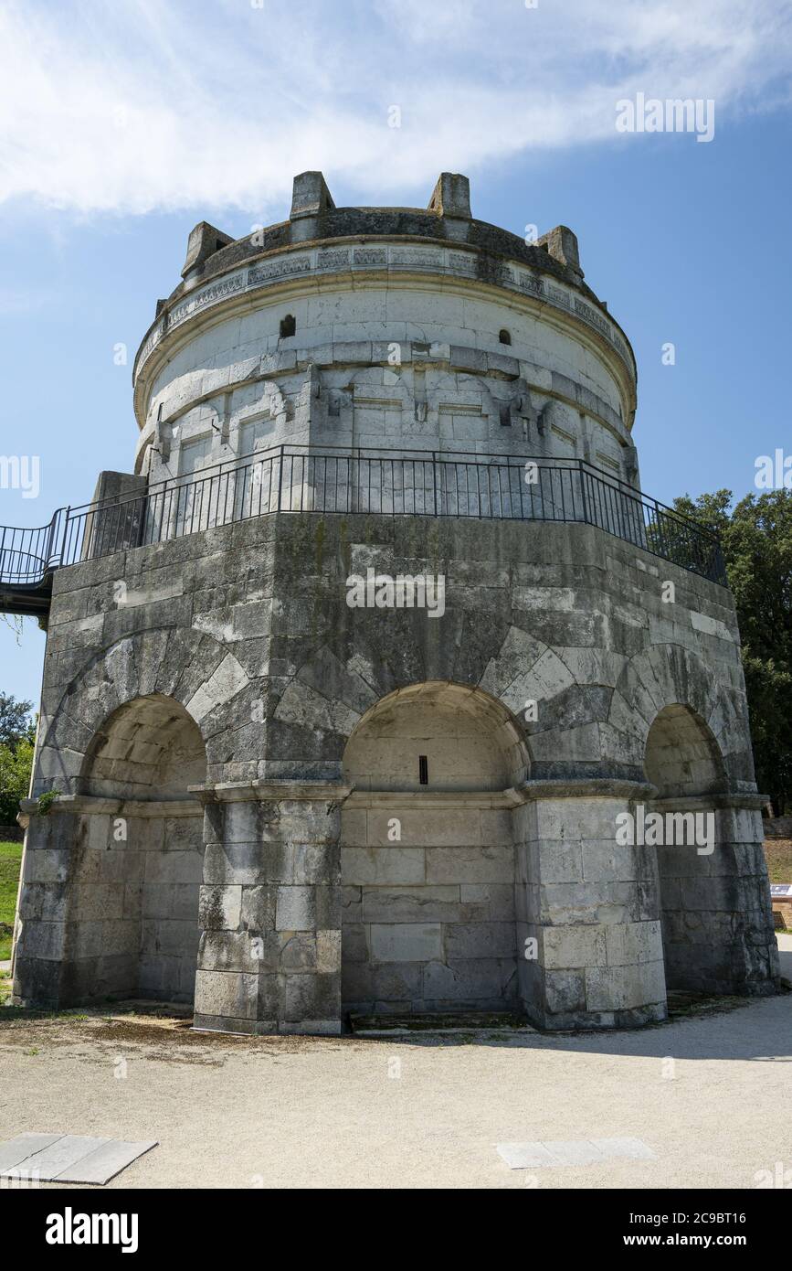 Vista esterna del Mausoleo di Teodorico a Ravenna Foto Stock