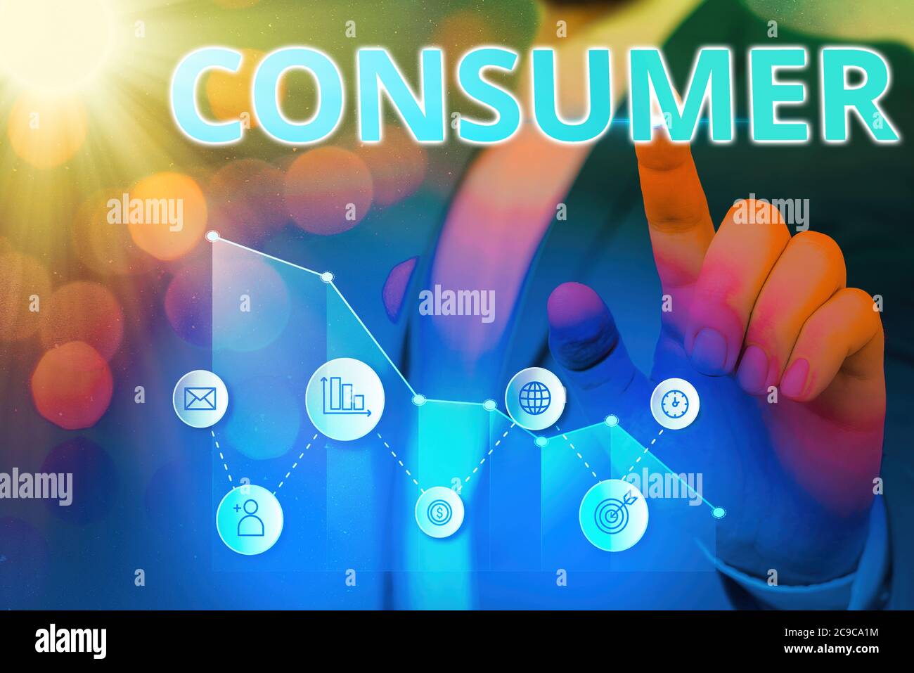 Word Writing text Consumer. Foto di affari che mostra uno che utilizza beni economici che sono venduti dai produttori simbolo freccia andare verso l'alto denoti Foto Stock