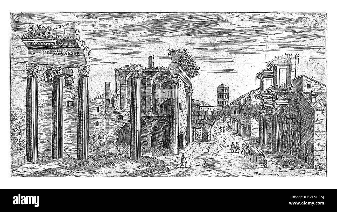 Rovine al Foro di Nerva, Etienne Duperac, 1575 Vista delle rovine al Foro di Nerva a Roma, incisione d'epoca. Foto Stock