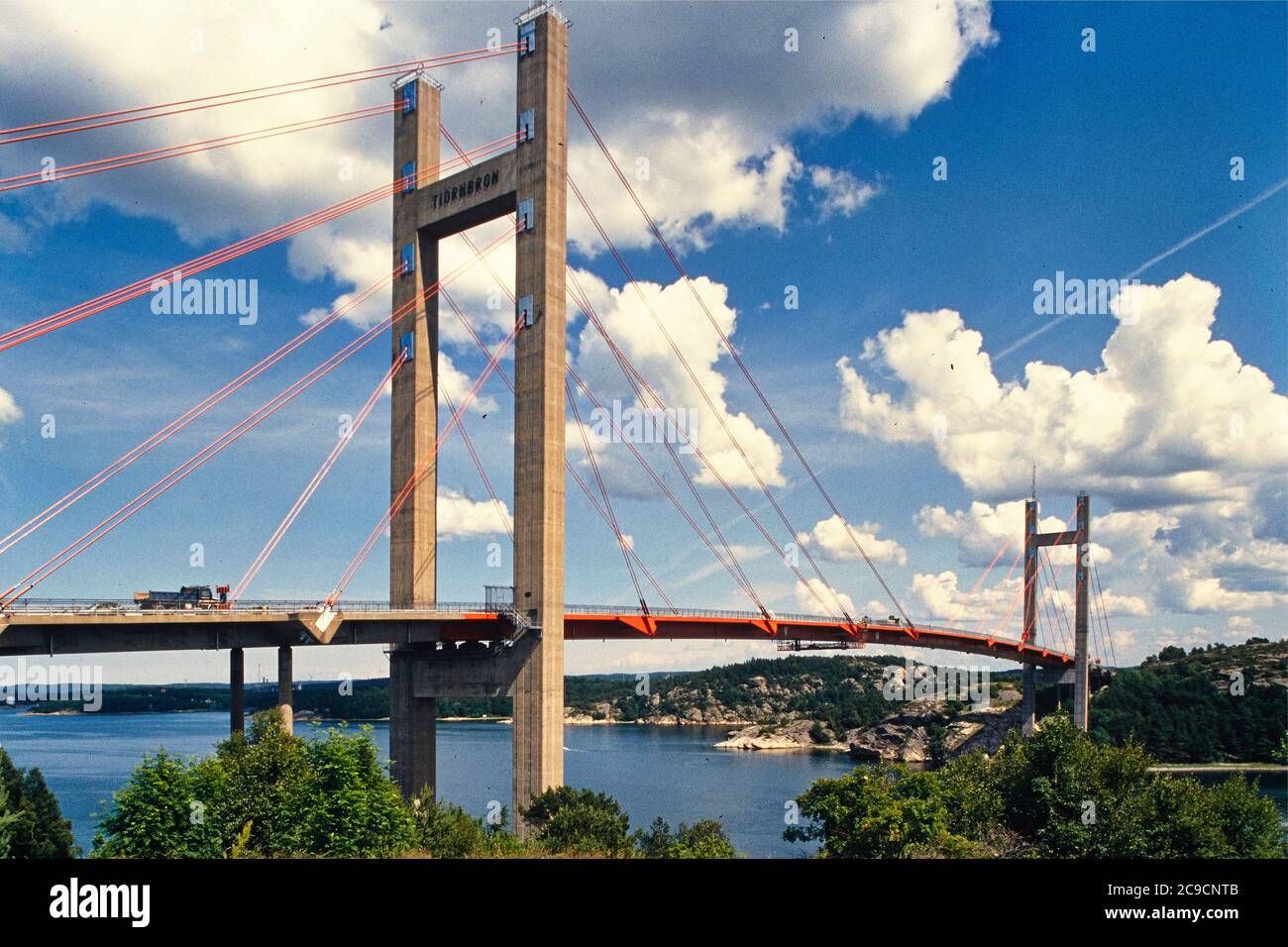 Svezia, Bohuslan, Isola di Tjorn, Stenungsund, Ponte di Tjornbron, collega la terraferma all'Isola di Tjorn Foto Stock