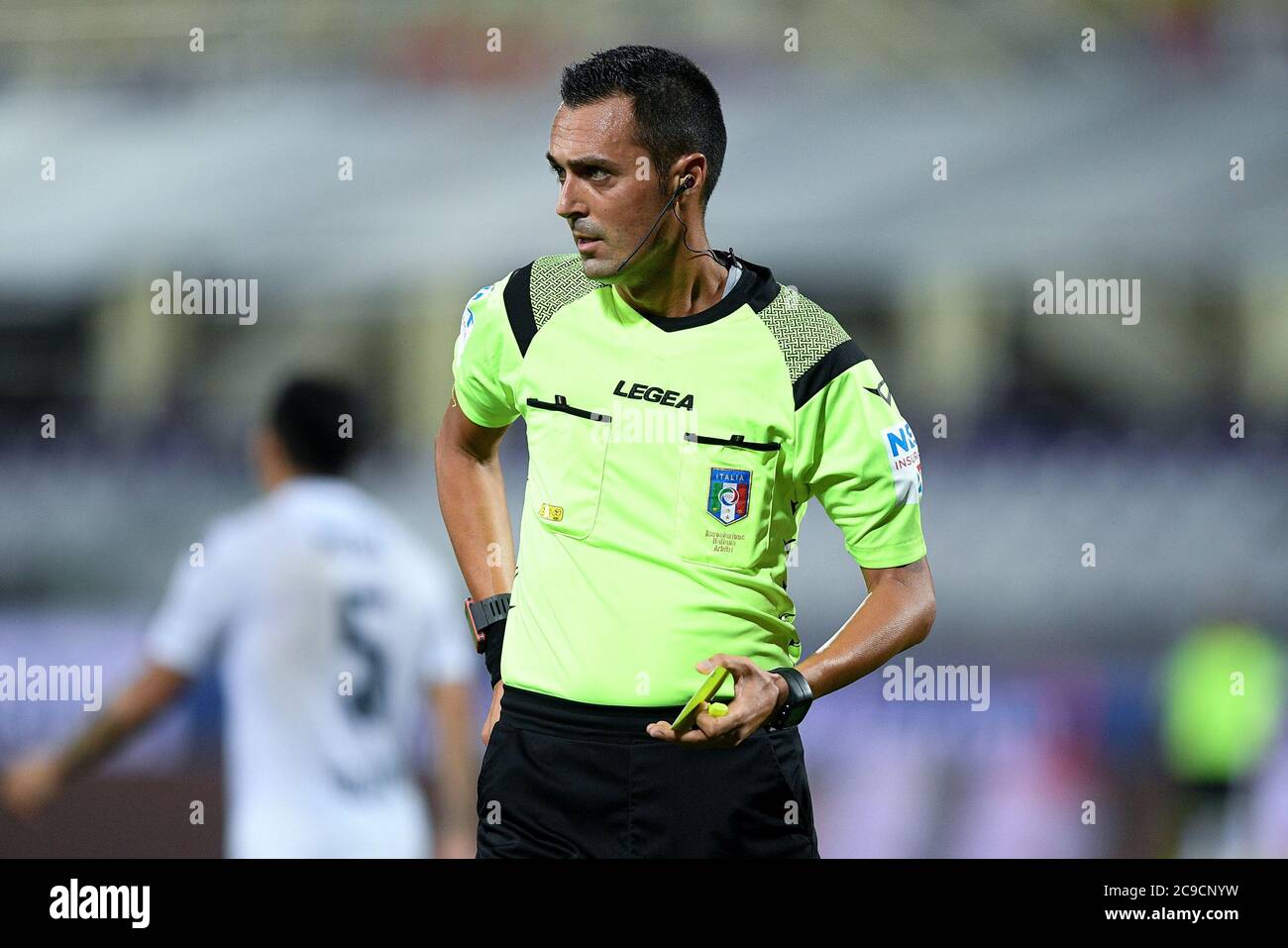 Firenze, Italia. 29 luglio 2020. L'arbitro Marco di bello durante la Serie A match tra Fiorentina e Bologna allo Stadio Artemio Franchi, Firenze, Italia il 29 luglio 2020. Foto di Giuseppe Maffia. Credit: UK Sports Pics Ltd/Alamy Live News Foto Stock