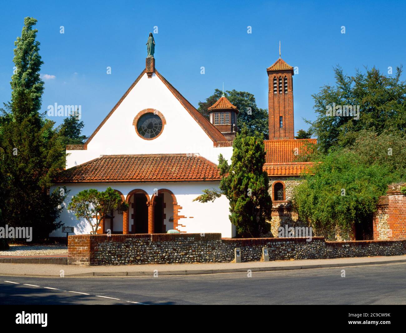 Il Santuario di nostra Signora di Walsingham, Little Walsingham, Fakenham, Norfolk. Il sistema di livellamento anteriore è stato riadottato dalla foto scattata Foto Stock