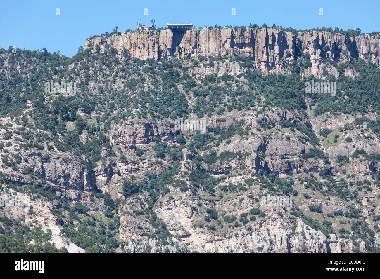 Stazione di aggancio vista dalla funivia a Divisadero, Copper Canyon, Chihuahua, Messico. Foto Stock