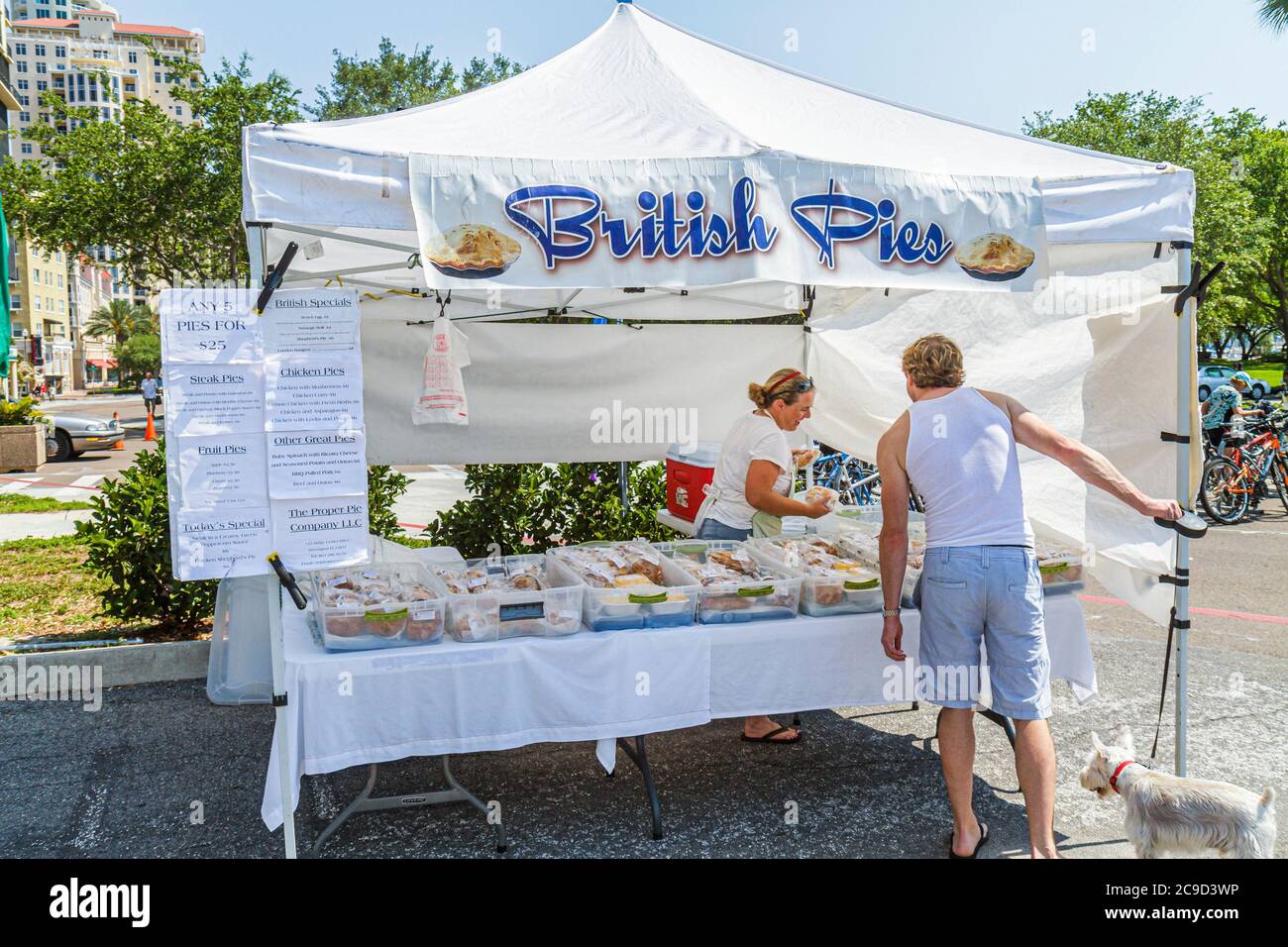 St. Saint Petersburg Florida,Progress Energy Park,mercato agricolo,contadino,contadini',prodotti al dettaglio,vendita vetrina,merce,imballaggio,marche,Brit Foto Stock