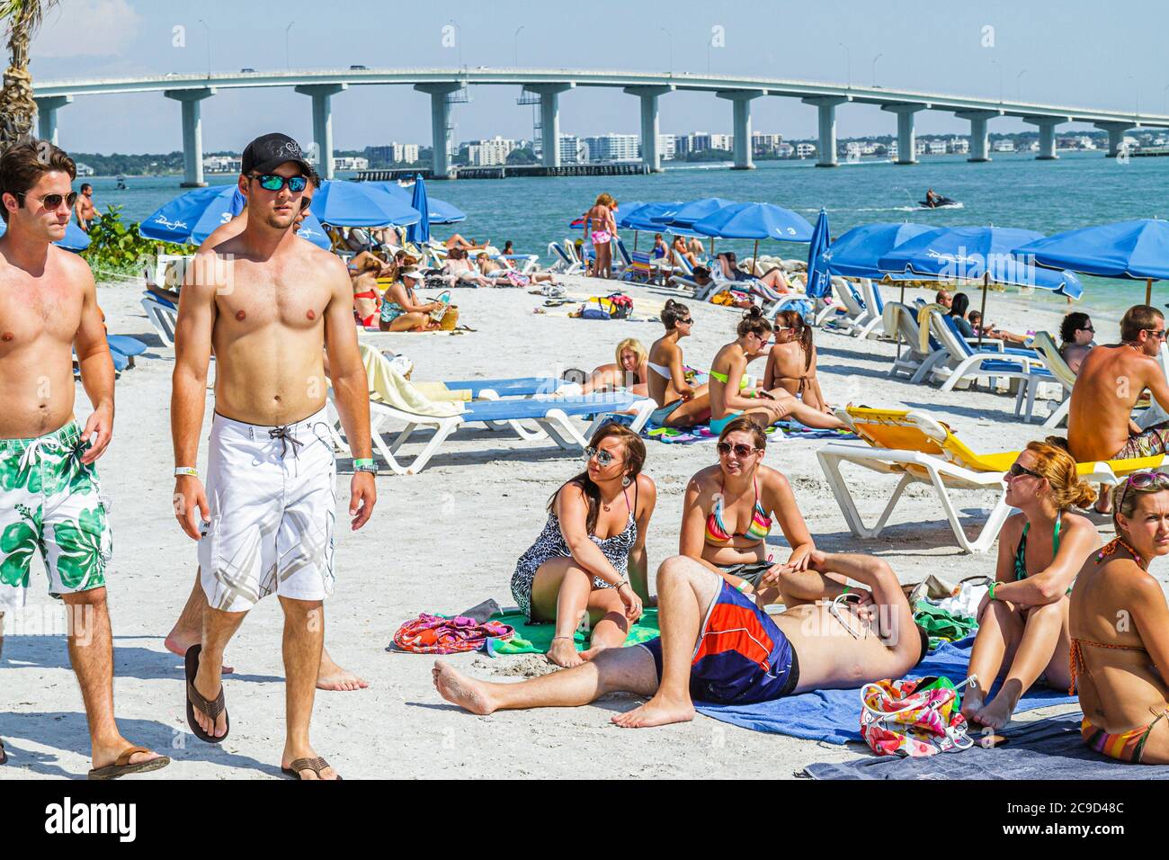 Clearwater Beach Florida, Clearwater Harbour, porto, Golfo del Messico Coast, solarium, ponte, visitatori viaggio viaggio turistico turismo terra punto di riferimento Foto Stock