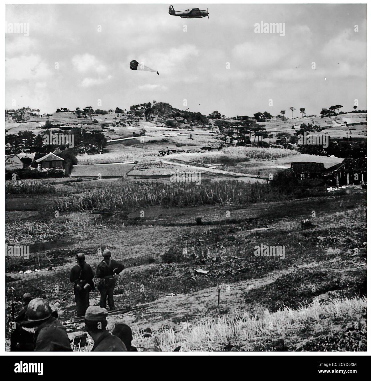 La sanguinosa e lunga battaglia di OKINAWA in Giappone nel 1945. La battaglia fu una delle più sanguinose della PacificLa sanguinosa e lunga battaglia DI OKINAWA in Giappone nel 1945. La battaglia fu una delle più sanguinose del Pacifico Foto Stock