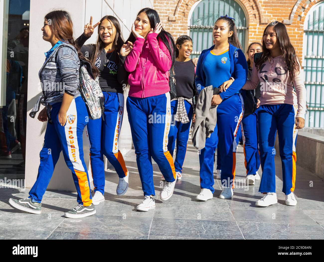 Ciudad Juarez, Chihuahua, Messico. Studenti della scuola secondaria messicana in visita al Museo della Rivoluzione sulla frontiera. Foto Stock