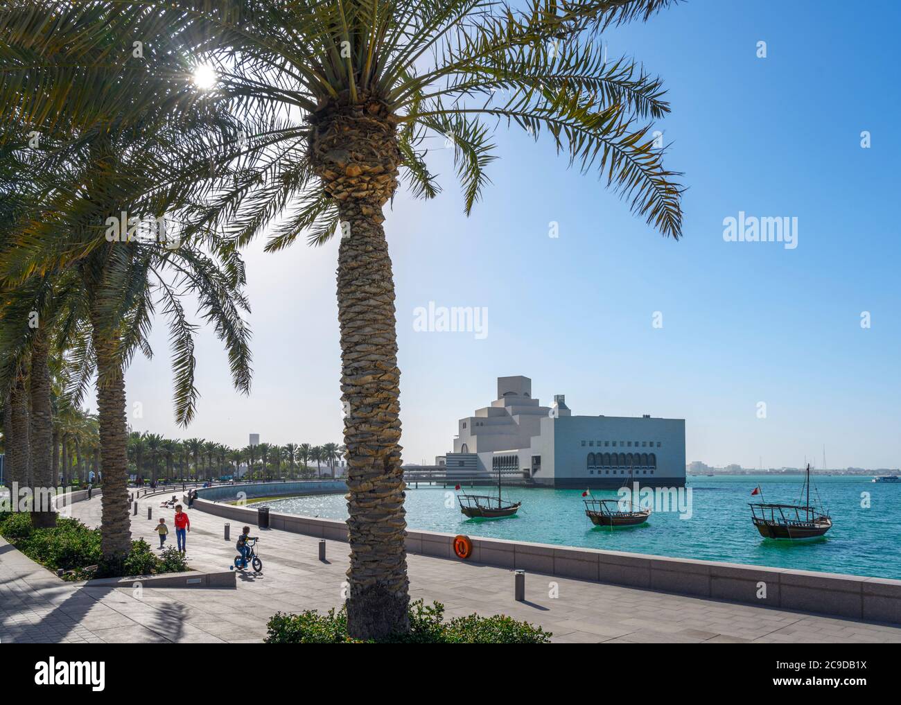 Il Museo di Arte Islamica dal Mia Park, Doha, Qatar, Medio Oriente Foto Stock