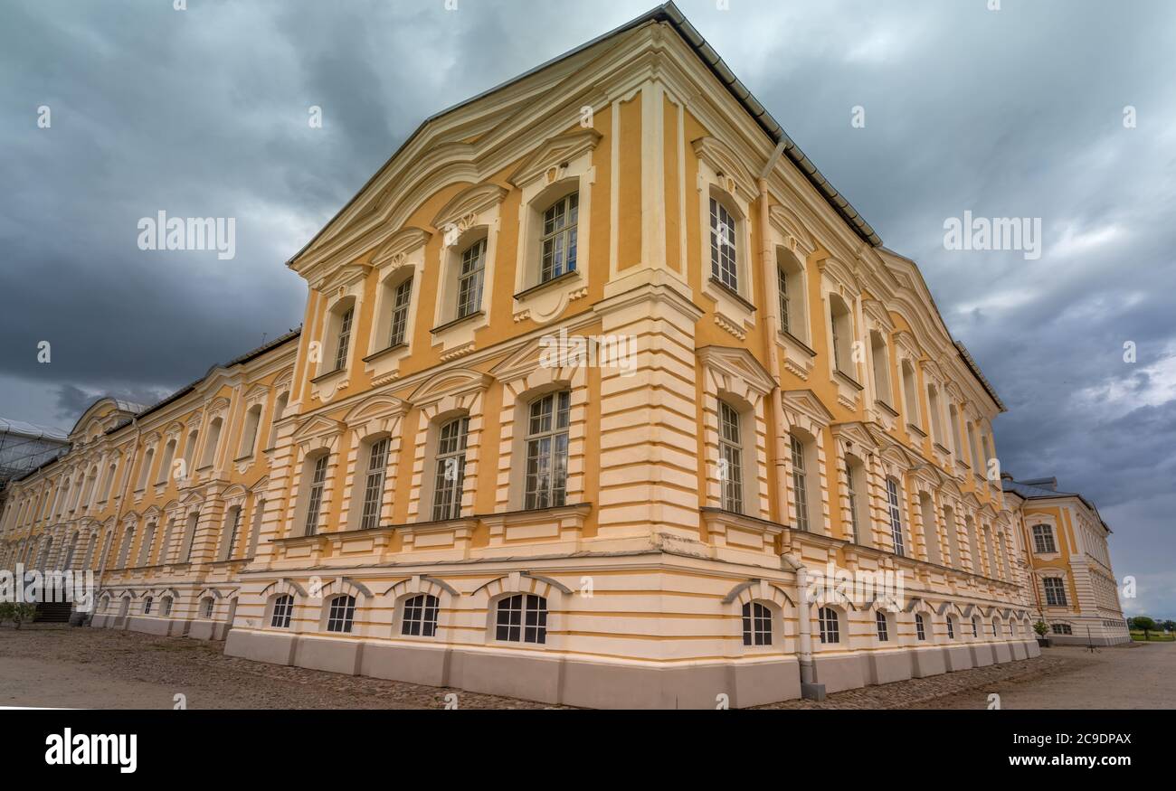 Storico Palazzo Rundāle uno dei due principali palazzi barocchi costruiti per i Duchi di Courland in quella che oggi è la Lettonia Foto Stock