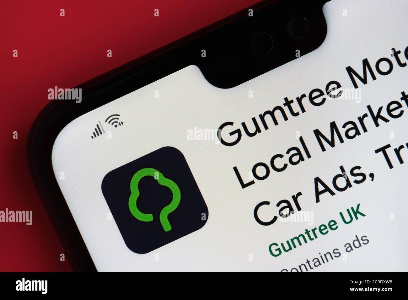Stone / Regno Unito - Luglio 30 2020: App Gumtree vista sull'angolo del telefono cellulare. Foto Stock