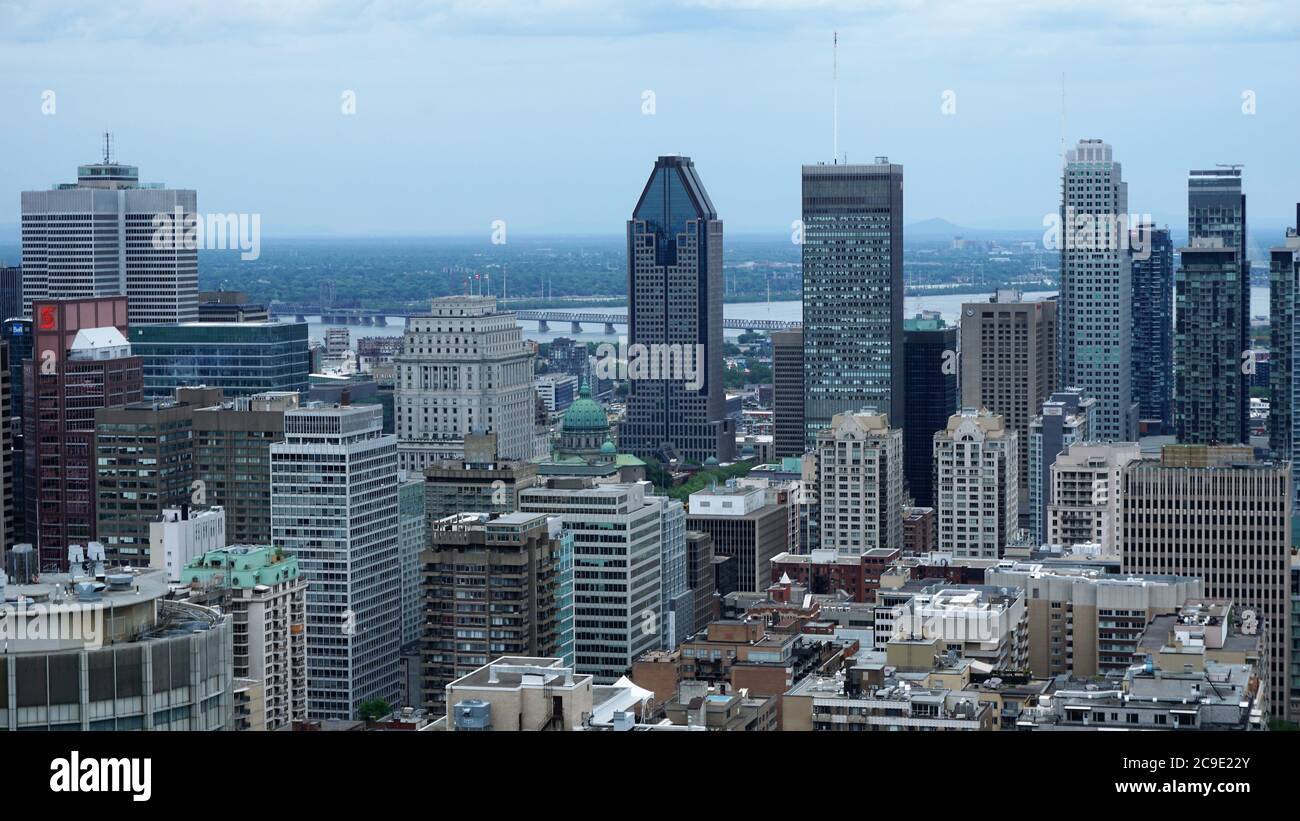 Montreal, QC / Canada 26 ottobre 2020: Vista dello skyline di Montreal dal Mount Royal Chalet Foto Stock