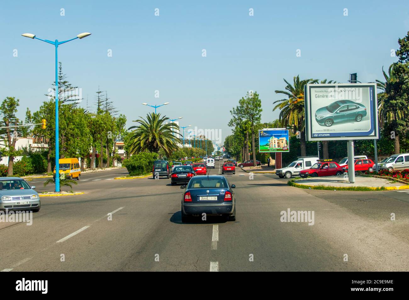 La strada John F. Kennedy nella città di Casablanca in Marocco. Foto Stock