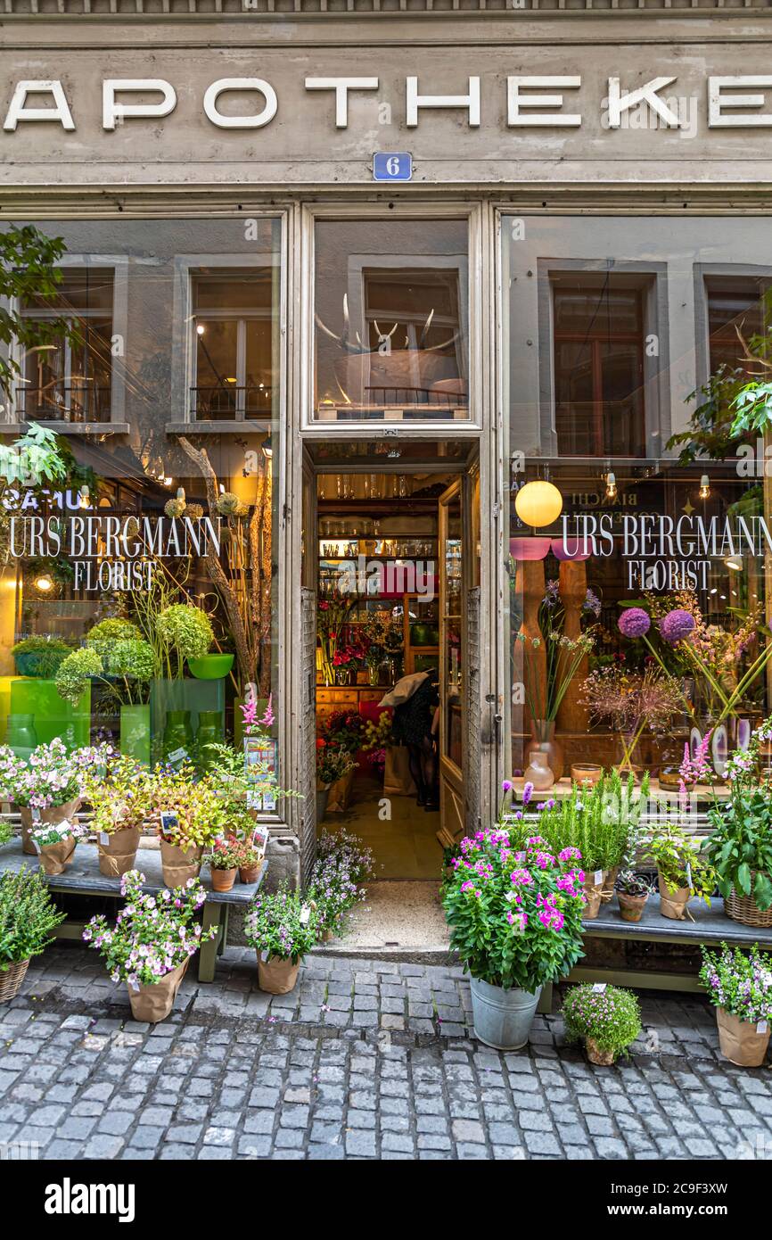 Ex Farmacia ora un negozio di fiori a Zurigo, Svizzera Foto Stock