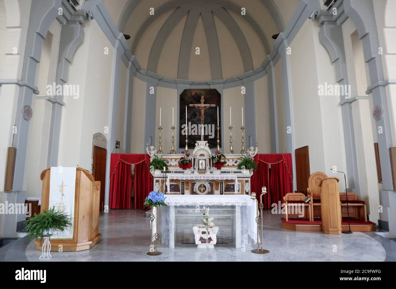 Calitri - altare della chiesa di San Canio Martire Foto Stock