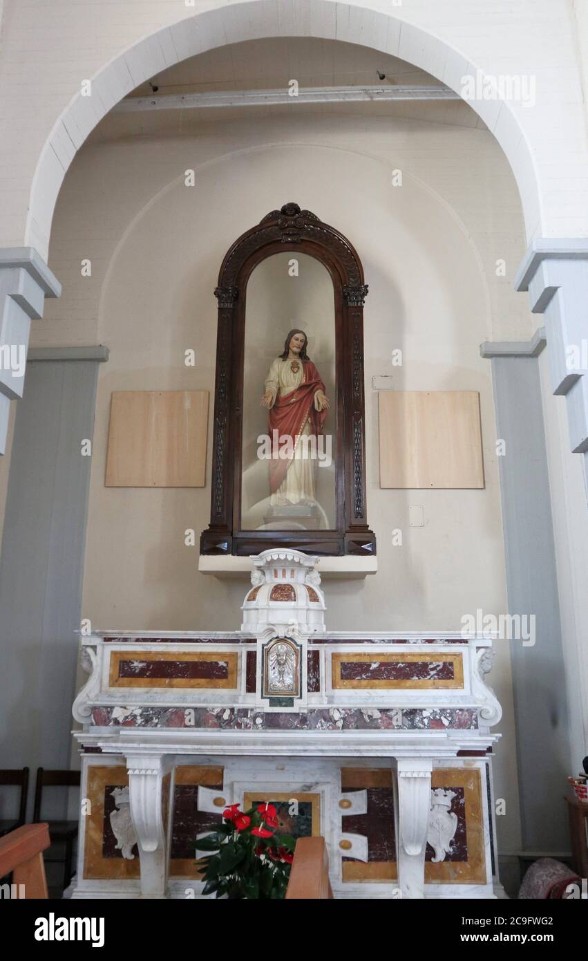 Calitri - altare laterale nella Chiesa di San Canio Martire Foto Stock