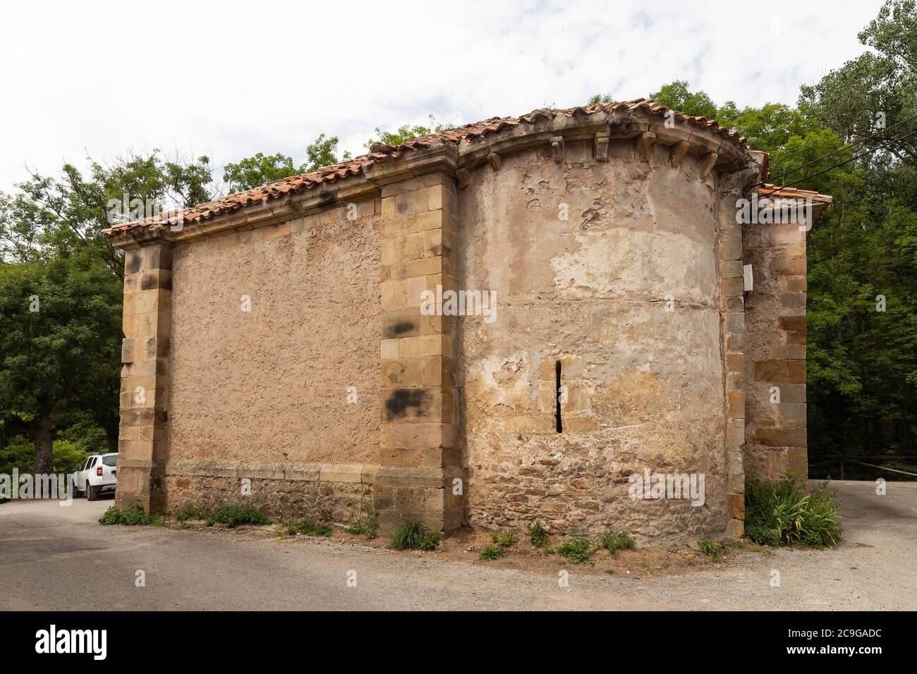 Chiesa romanica di Fontibre, Cantabria Foto Stock