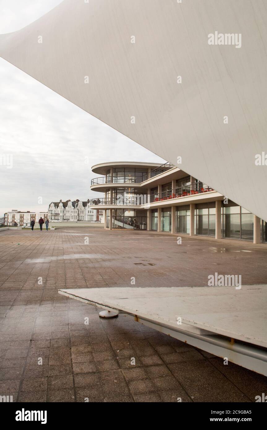 De la Warr Pavilion un edificio in stile Art Déco a Bexhill on Sea, East Sussex progettato da erich mendelsohn e serge chermayeff, costruito nel 1935. Foto Stock