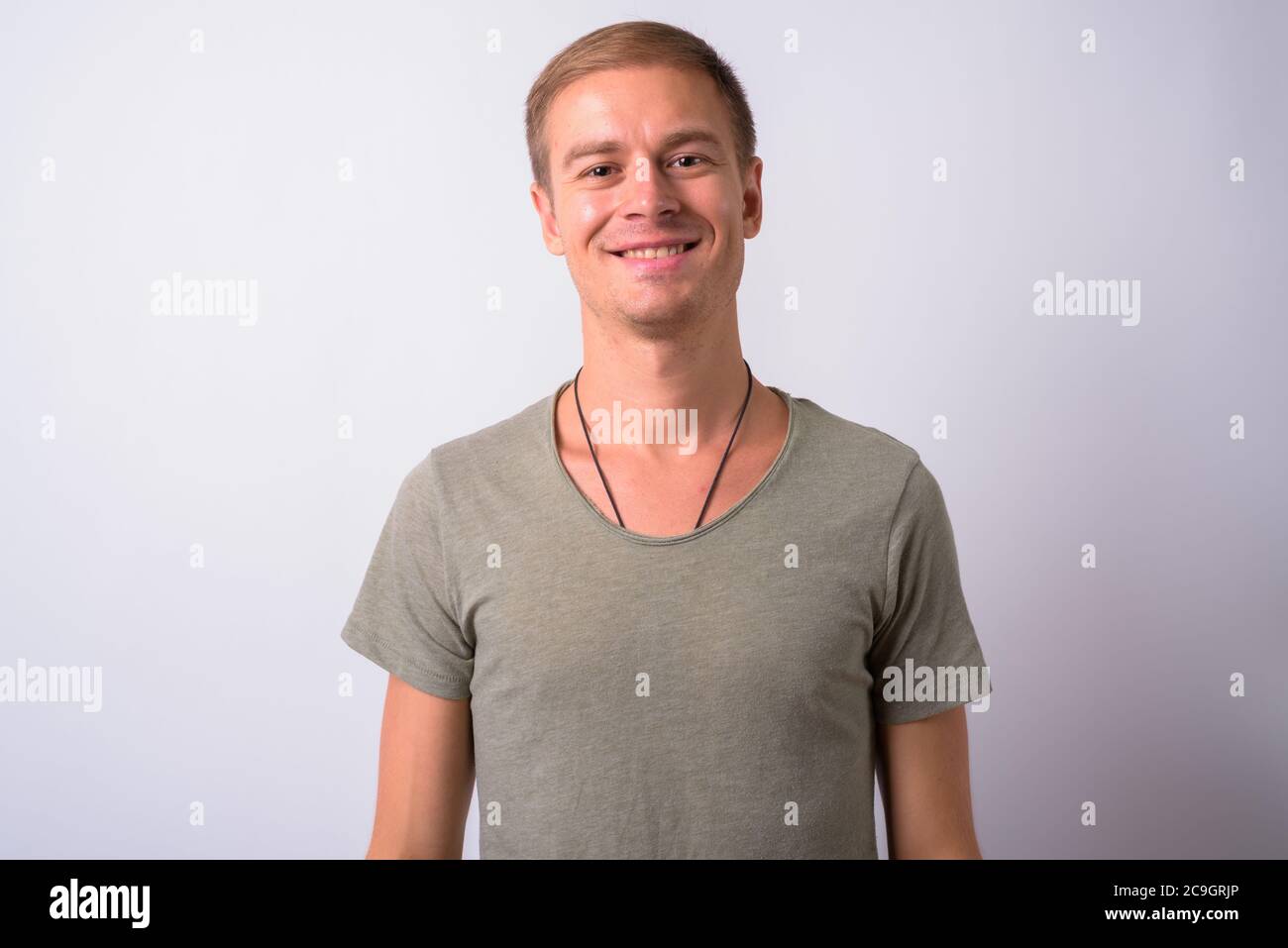 Ritratto di uomo che indossa abiti con concetto militare Foto Stock