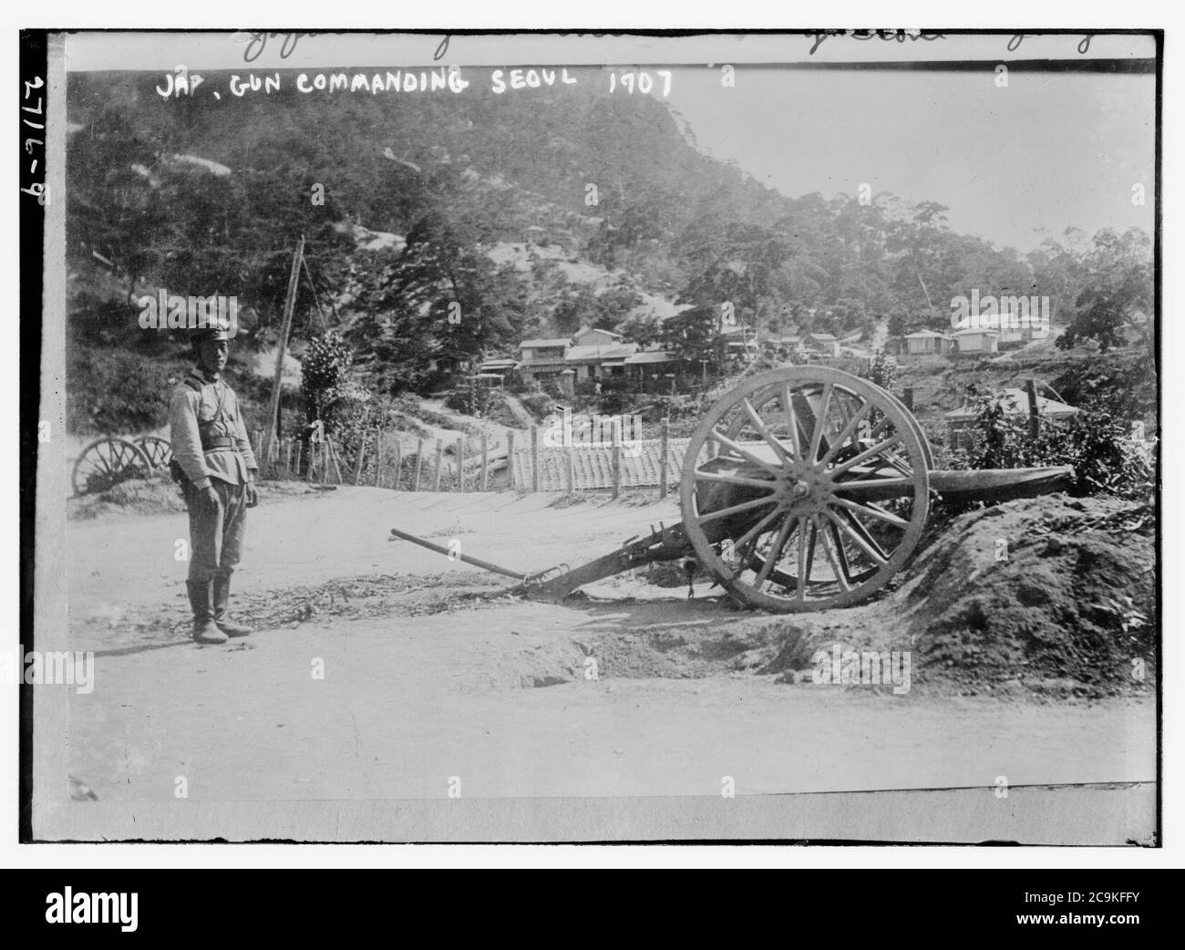 Jap(anese) pistola che comanda Seoul Foto Stock