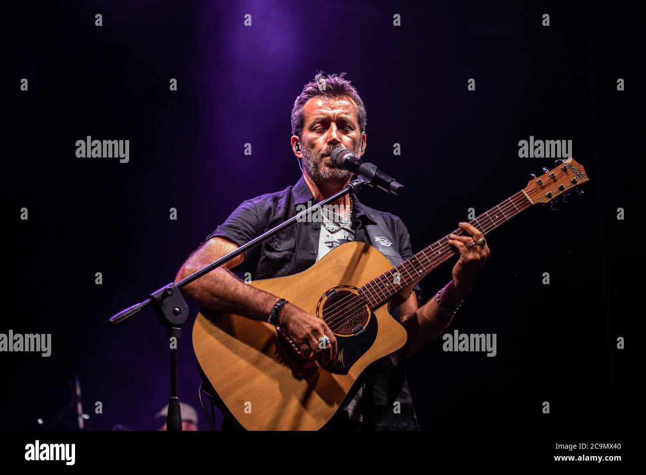 Daniele Silvestri durante Daniele Silvestri - la cosa giusta, Concerto cantante italiano a villafranca di Verona (vr), Italia, 18 luglio 2020 Foto Stock