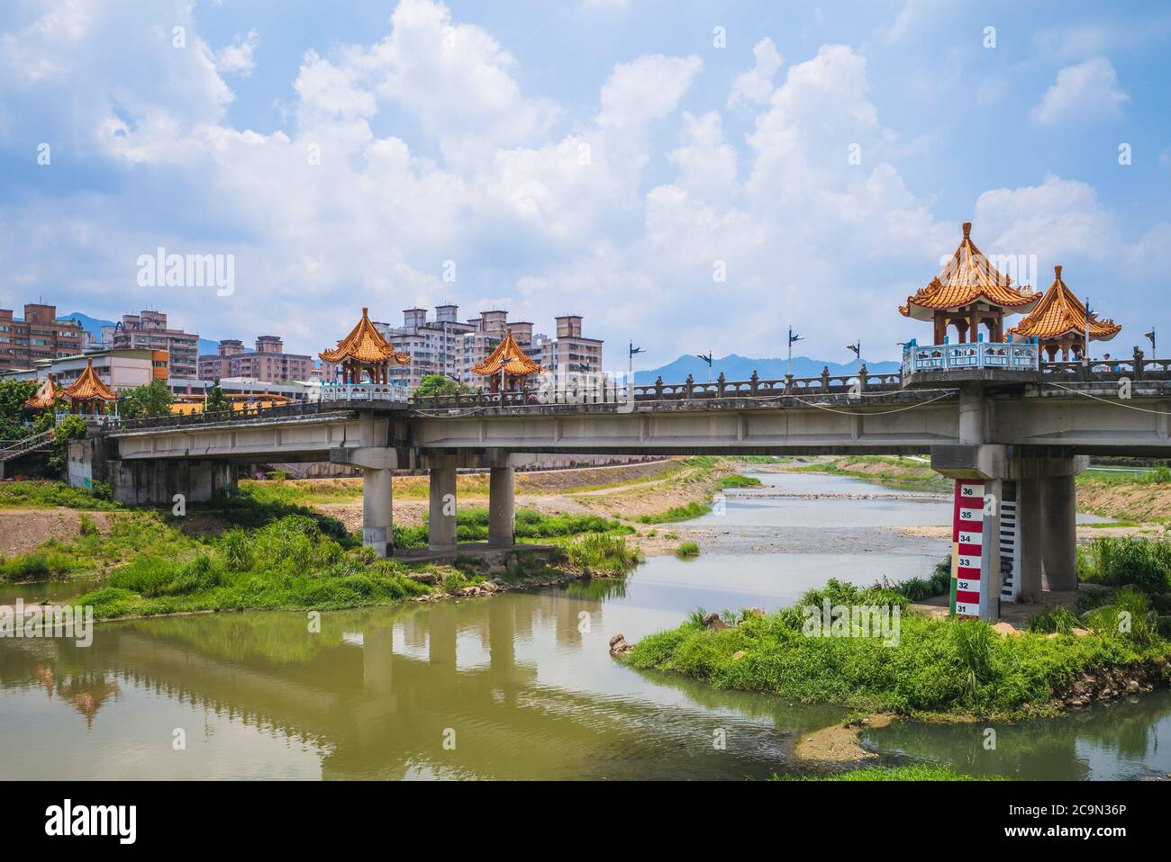 Il Ponte Changfu vicino alla vecchia strada di Sanxia e al Tempio Zushi nella nuova taipei, taiwan Foto Stock