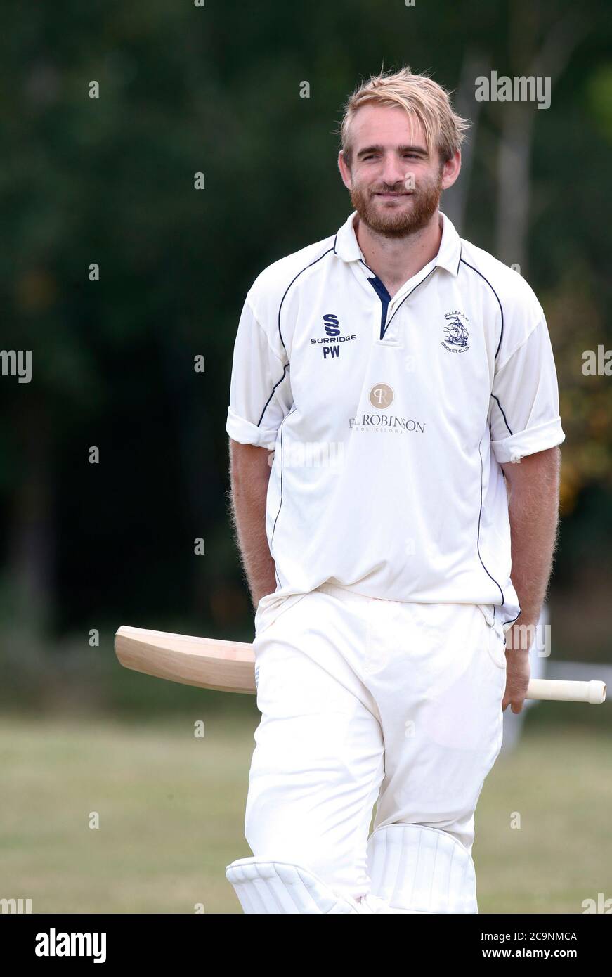 BILLERICAY, Regno Unito, 01AUGUST Paul Walter of Billericay CC :durante Shepherd Neame Essex Cricket League Gooch Division tra Billericay CC e Sheffield CC al Toby Howe Cricket Club, Billericay il 01 agosto 2020 Credit: Action Foto Sport/Alamy Live News Foto Stock