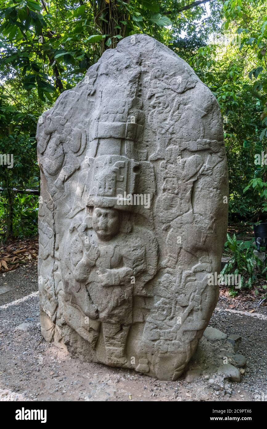 Stela del Re, Stela 2, dalle rovine Olmec di la Venta. Periodo preclassico (700-400 a.C.). Museo la Venta, Villahermosa, Messico. Foto Stock