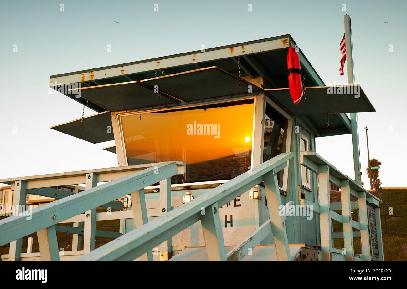 California Beach Life Guard Station al tramonto Foto Stock