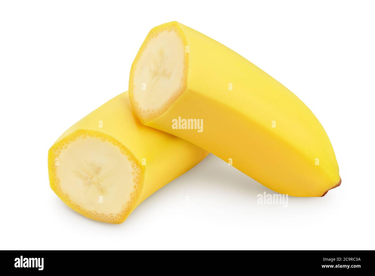 metà banana isolata su sfondo bianco con percorso di ritaglio e profondità di campo completa. Foto Stock