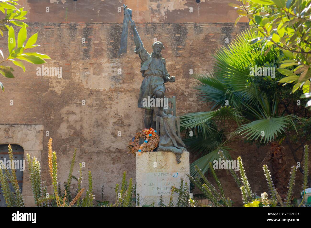 VALENCIA, SPAGNA - 15 LUGLIO 2020: Una statua di Vicente Doménech, El Palleter una figura nella guerra d'indipendenza spagnola Foto Stock