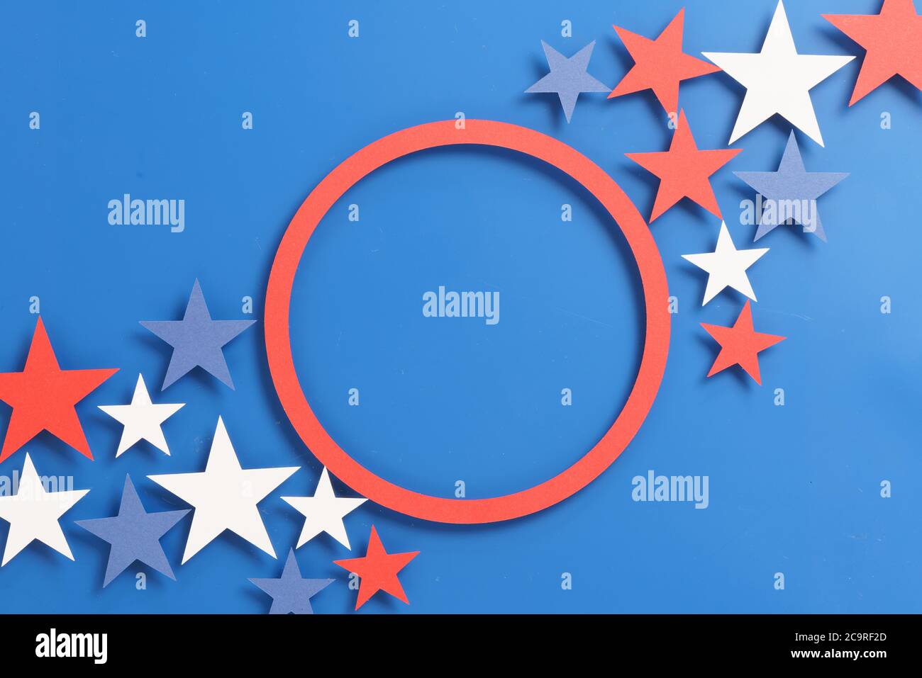 Biglietto d'auguri piatto mockup con vista dall'alto con cornice a stelle Foto Stock