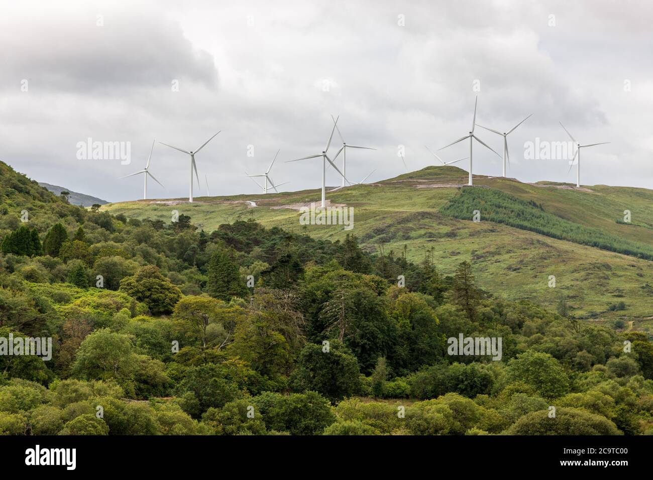 Kilgarvan, Kerry, Irlanda. 01 agosto 2020. Parco eolico fuori KIlgarvan, Co. Kerry, Irlanda. Credito; David Creedon / Alamy Foto Stock