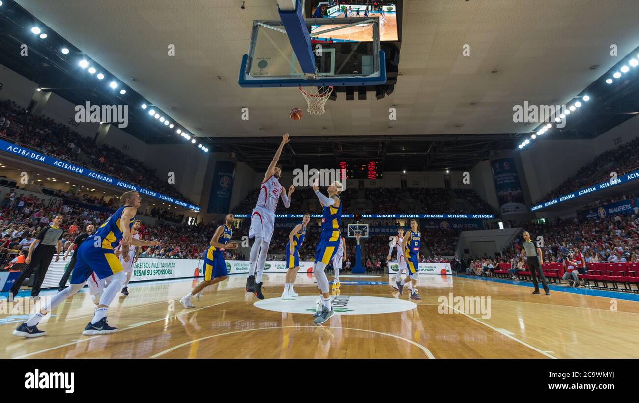 26.02.2018. Ankara, Turchia. FIBA Basketball Men's World Cup 2019: Turchia contro Svezia all'Ankara Arena, Ankara. Foto Stock