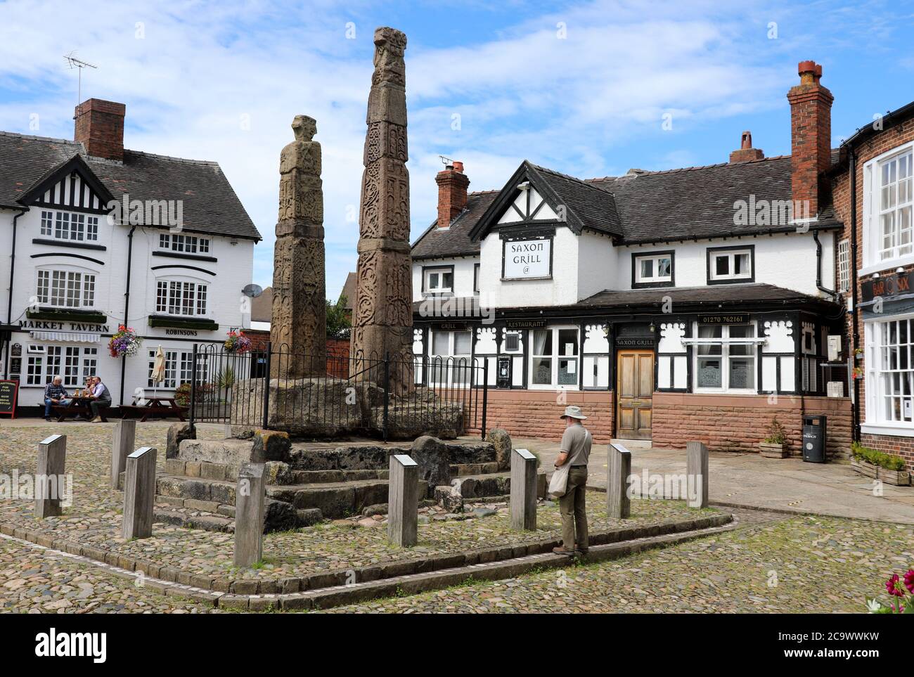 Sandbach attraversa il mercato della città di Cheshire Foto Stock