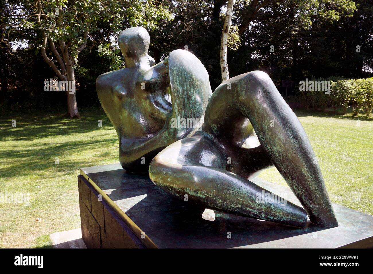henry moore bronzo casting scultura 'reclinazione madre e bambino' Foto Stock