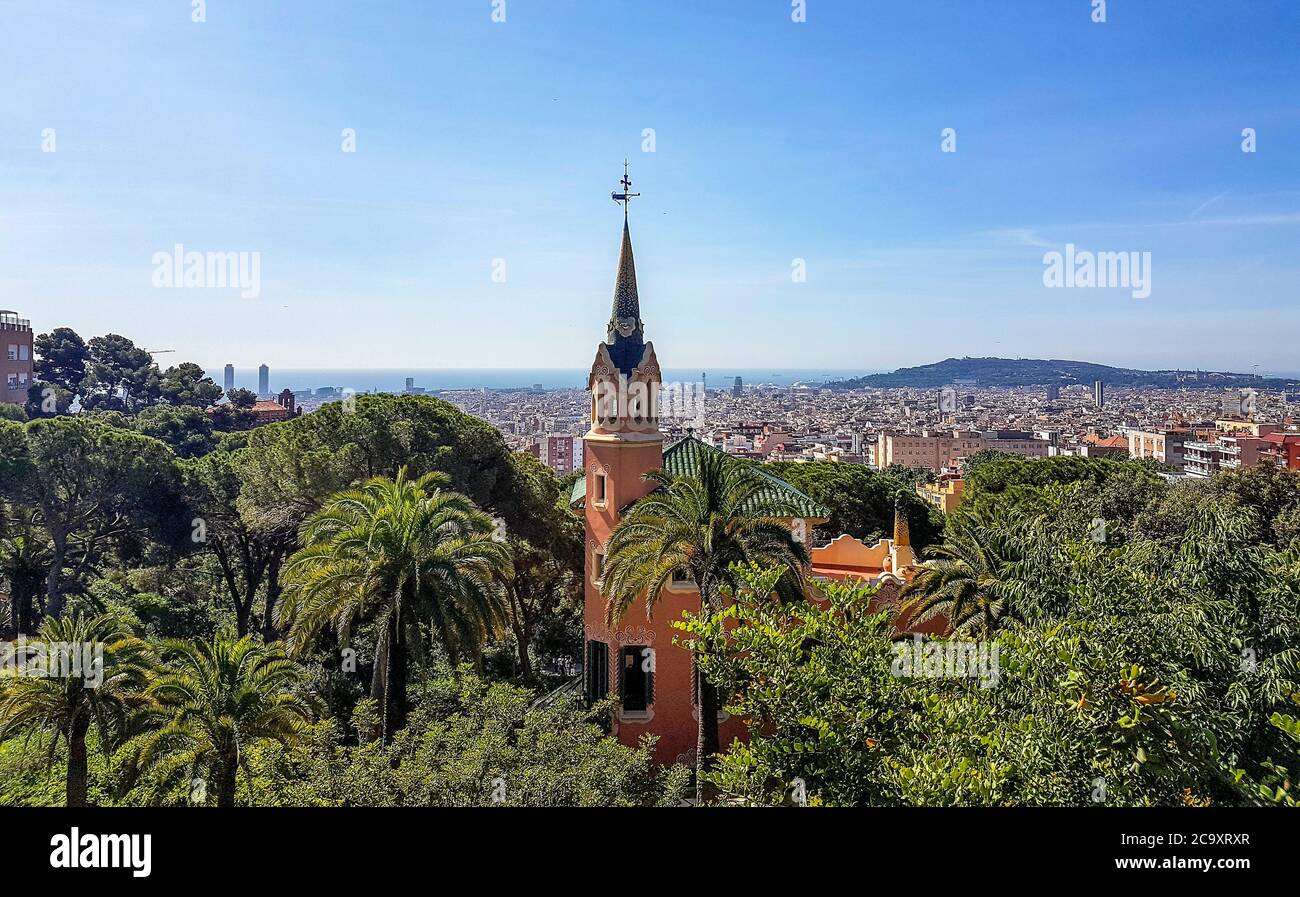 Vista ad alta angolazione del Museo della Casa di Gaudí. Parco Guell. Barcellona. Catalonia.Spain Foto Stock