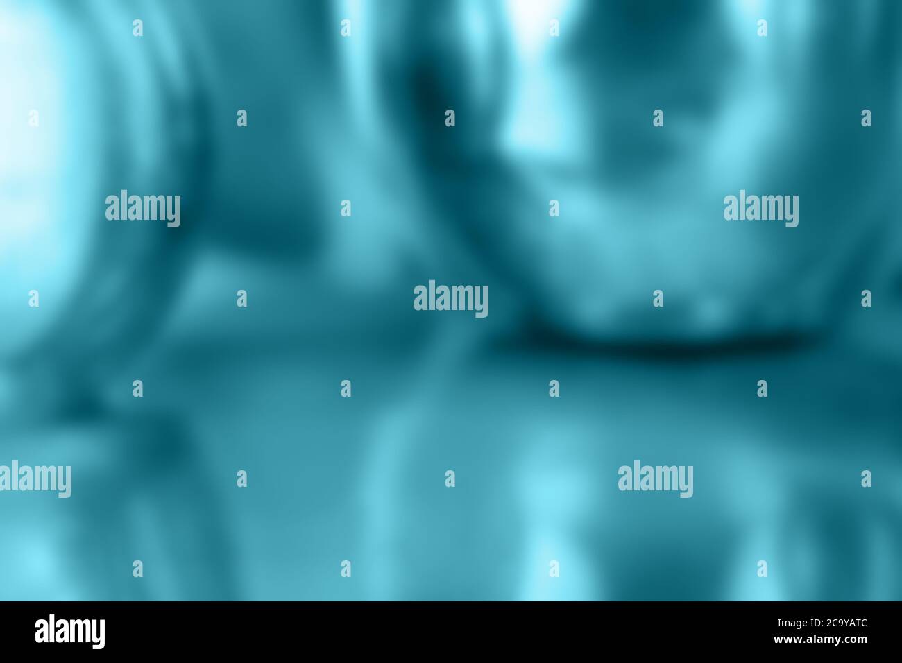 sfondo digitale astratto in blu turchese iridescente con forme sferiche e riflessi Foto Stock