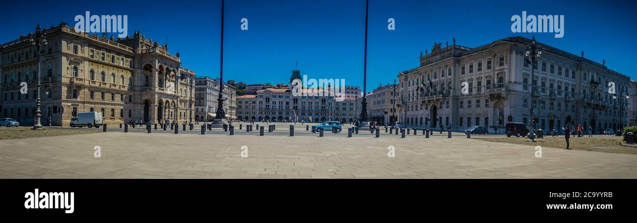 Panonrama di Piazza principale a Trieste, Italia Foto Stock