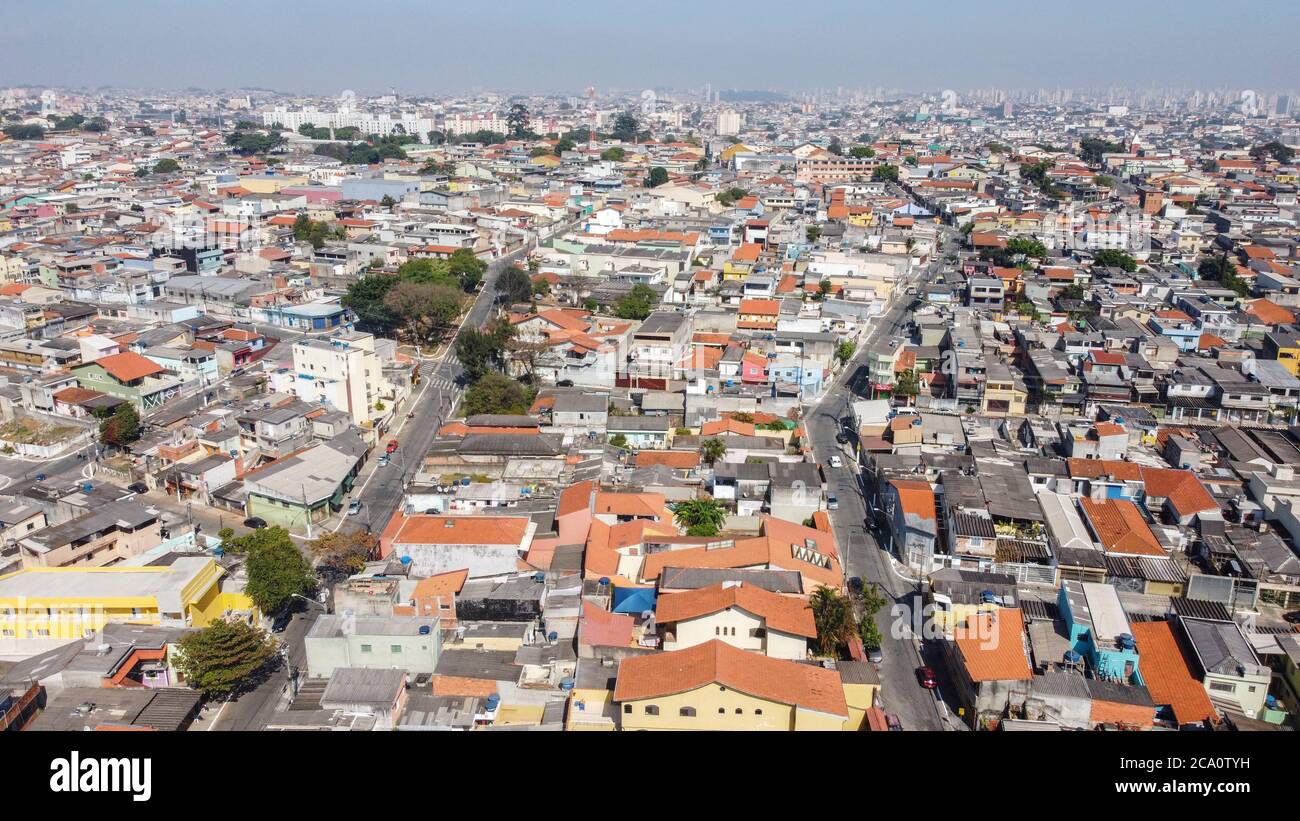 SÃO PAULO, SP, 03.08.2020 - CLIMA-SP - Vista área do bairro da Penha na região leste de São Paulo na tarde desta segunda-feira, 03. (Foto: William Volcov/Brazil Photo Press/Folhapress) Credit: Brazil Photo Press/Alamy Live News Foto Stock