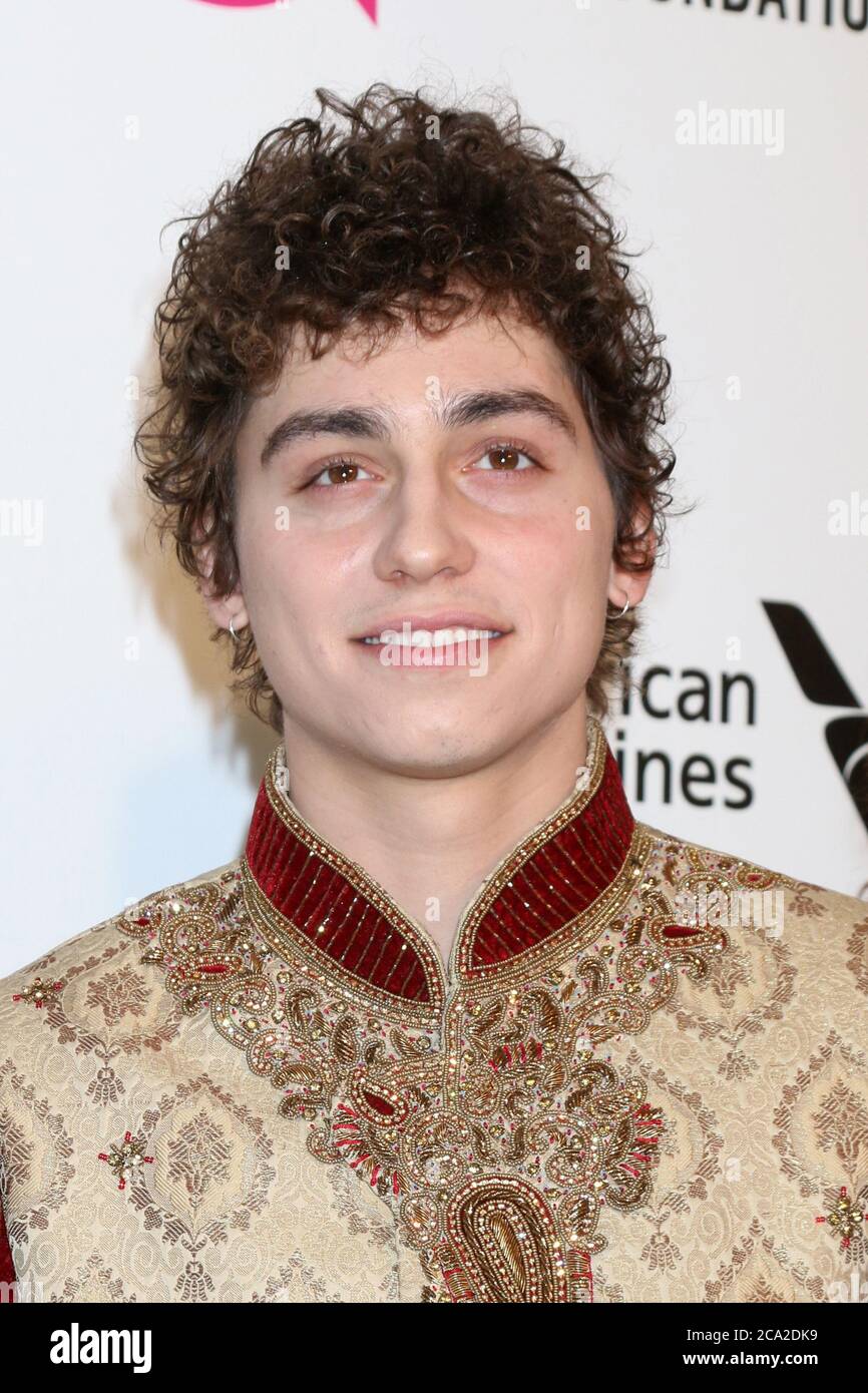 LOS ANGELES - 4 MARZO: Josh Kiszka al 2018 Elton John AIDS Foundation Oscar Viewing Party al West Hollywood Park il 4 marzo 2018 a West Hollywood, California Foto Stock