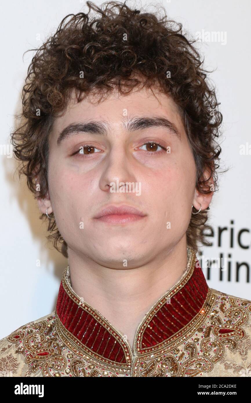 LOS ANGELES - 4 MARZO: Josh Kiszka al 2018 Elton John AIDS Foundation Oscar Viewing Party al West Hollywood Park il 4 marzo 2018 a West Hollywood, California Foto Stock