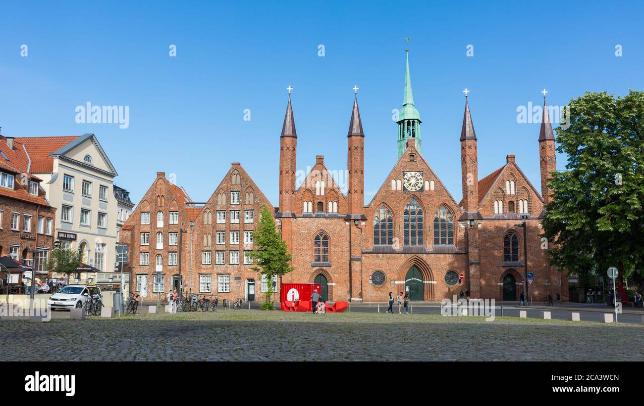 Panorama con il cosiddetto Heiligen-Geist-Hospital (Ospedale dello Spirito Santo) Foto Stock