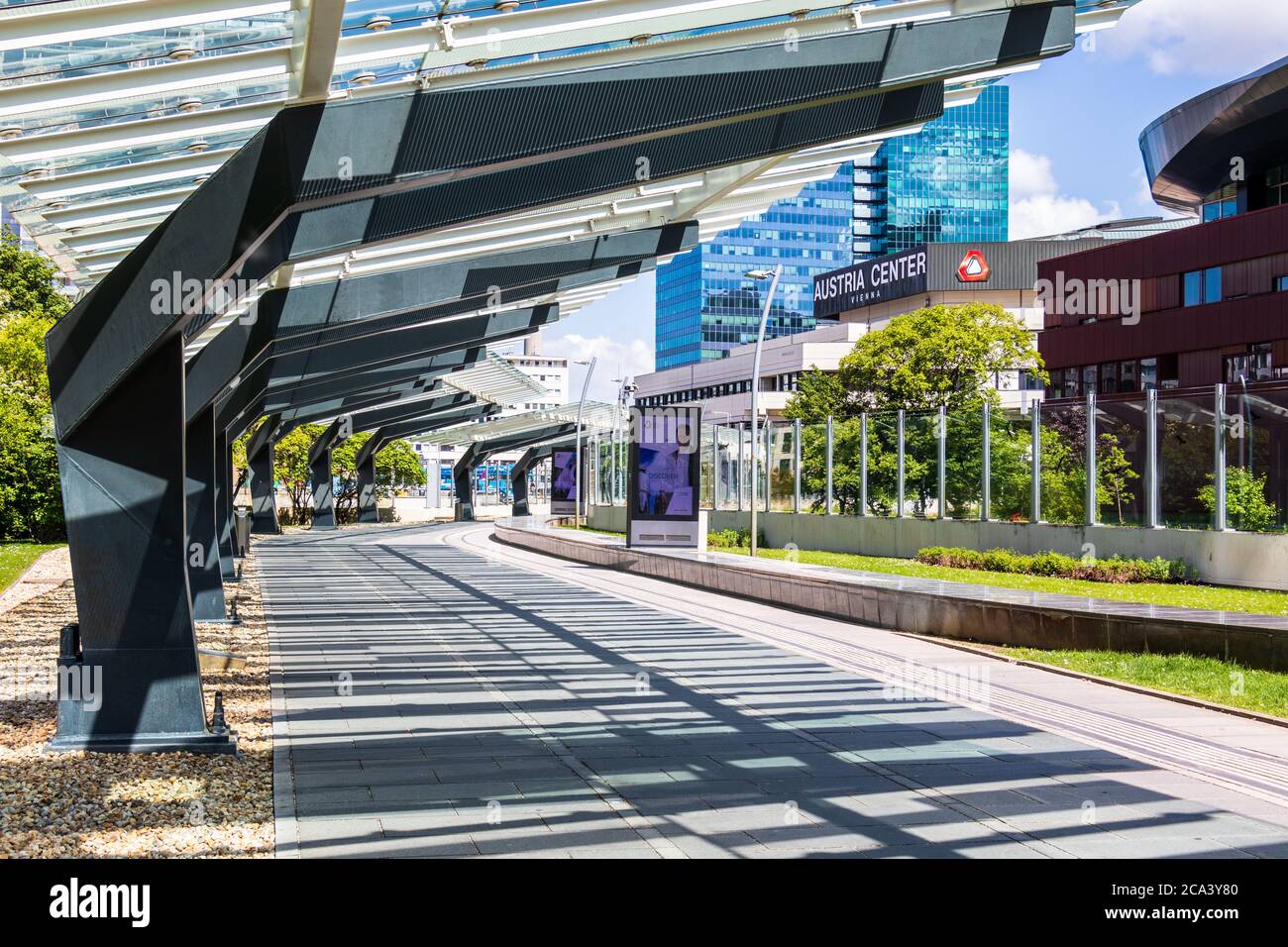Architettura e edifici principali di Vienna Donau City e Austria Center a Vienna, Austria, Europa Foto Stock