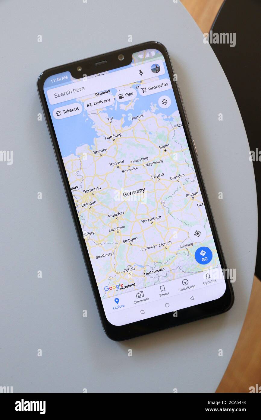 VARSAVIA, POLONIA - 21 APRILE 2020: Visualizzazione dell'app Google Maps della Germania su uno smartphone Android Xiaomi F1 Pocophone. Foto Stock