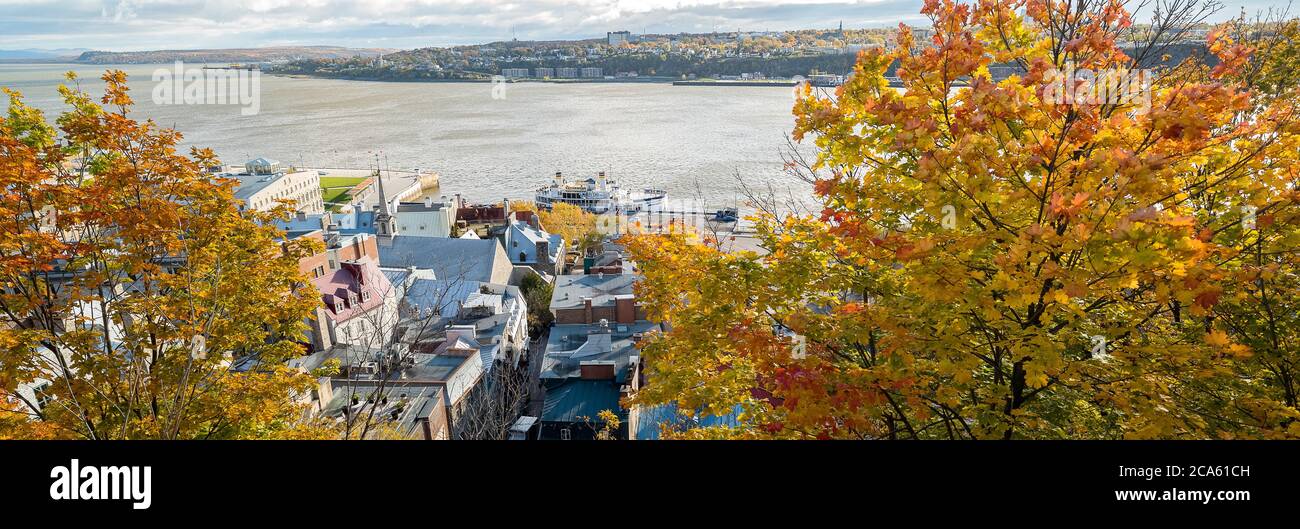 Paesaggio urbano della città bassa, fiume San Lorenzo, Québec Vecchio, Quebec Provenza, Canada Foto Stock