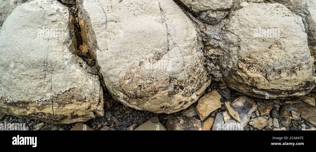 Vista delle rocce costiere, Tromboliti, Terranova Occidentale Foto Stock