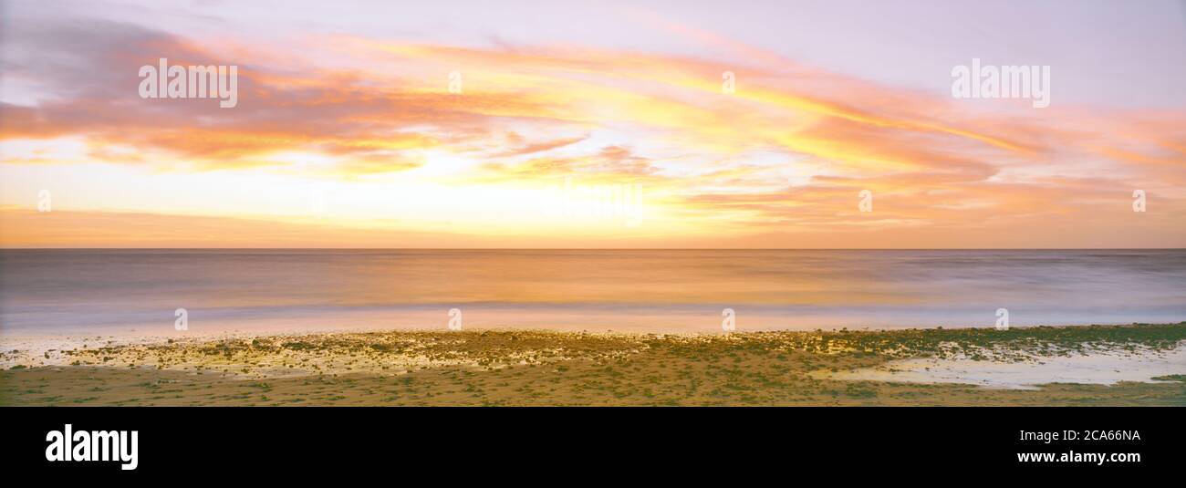 Alba sul mare, Mare di Cortez, Parco Nazionale Cabo Pulmo, Cabo Pulmo, Baja California sur, Messico. Foto Stock