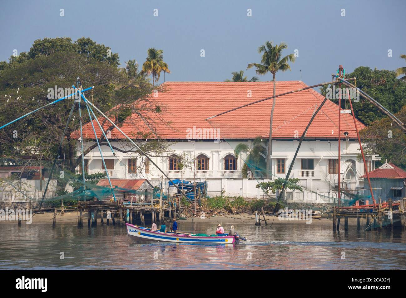 Reti da pesca cinesi, Fort Kochi, Cochin (Kochi), Kerala, India, Asia Foto Stock